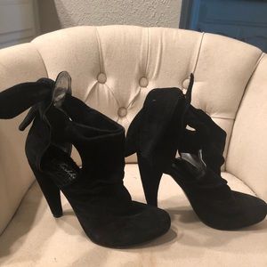 Size 6 bootie worn twice.